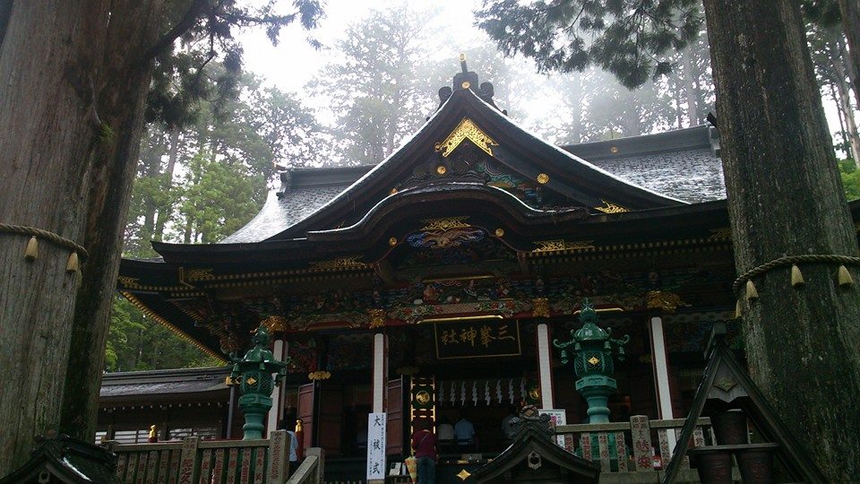 三峯神社 拝殿