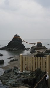 二見興玉神社 夫婦岩と蛙