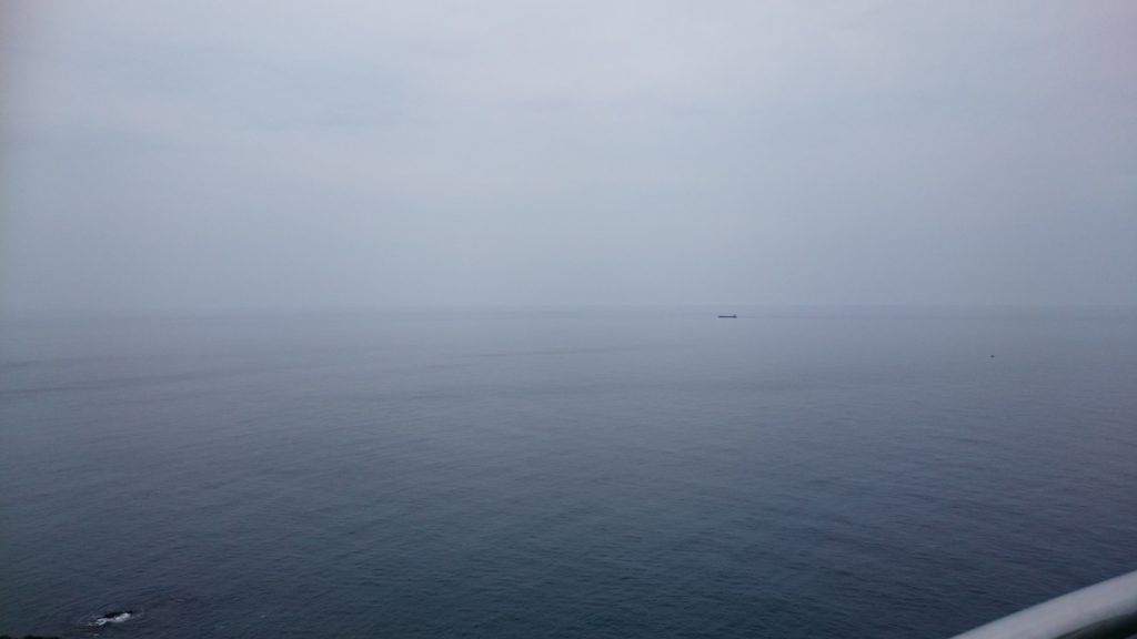 出雲日御碕灯台から眺める日本海