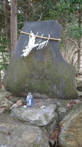 弟橘姫の石碑